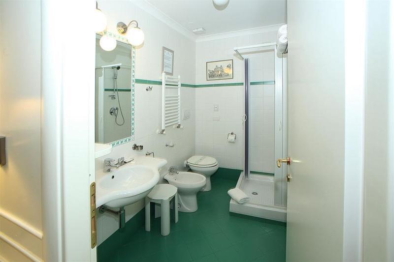 Residenza Ponte Sant'angelo Affittacamere 2*