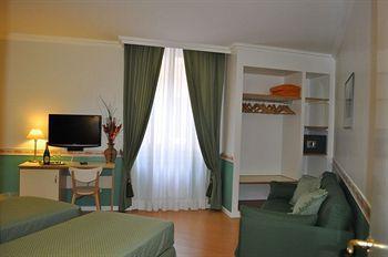 Residenza Ponte Sant'angelo Affittacamere 2*