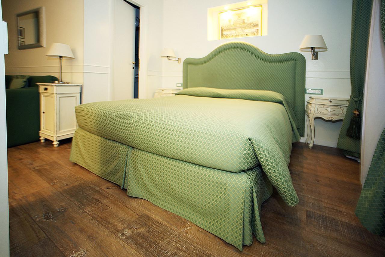 Affittacamere Residenza Ponte Sant'angelo 2*
